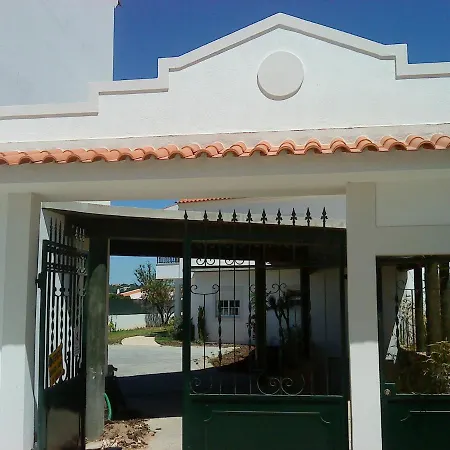 Lovely 1-bedroom In Olhos De Agua Apartment *