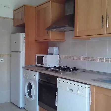 Apartamento Lovely 1-bedroom In Olhos De Agua Albufeira