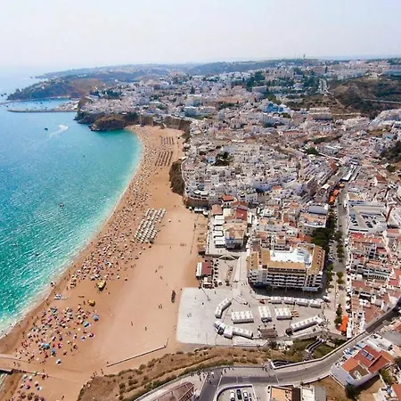 Lovely 1-bedroom In Olhos De Agua *