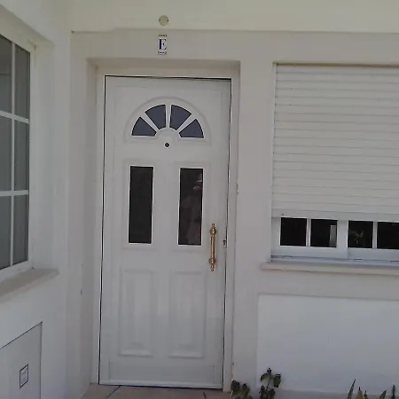 Lovely 1-bedroom In Olhos De Agua Daire